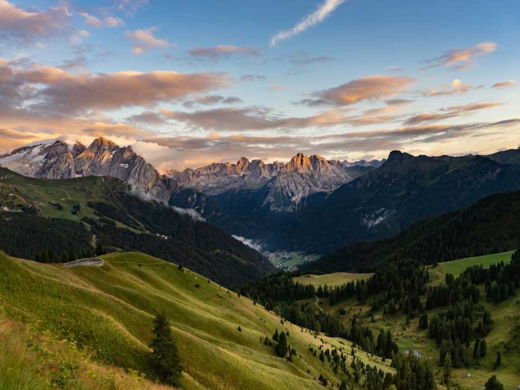 Alessandro pacilio OULHjWl6ESQ unsplash